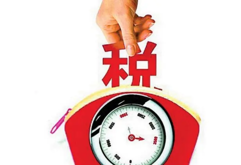 怎么计算第四季度的研发费用，按100%比例加计扣除的研发费用是多少？